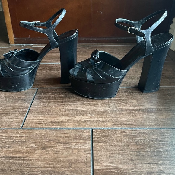 Saint Laurent Bianca Platform Heels - Picture 2 of 5